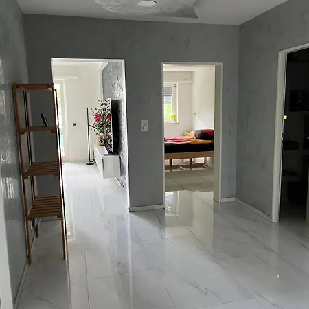 Apartment Wohlfuehloase Am Rhein Und Direktes Tram Nach Basel *